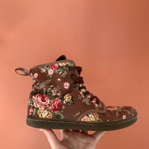 Doc Martens Air Wair Bouncing Soles Hightop Sneaker